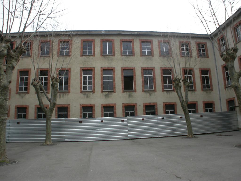 hôtel de Bernuy, puis collège universitaire, actuellement lycée Pierre de Fermat