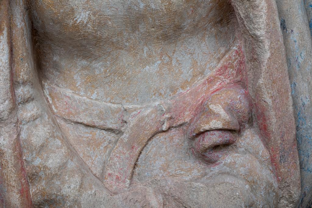 groupe sculpté de la Mise au tombeau