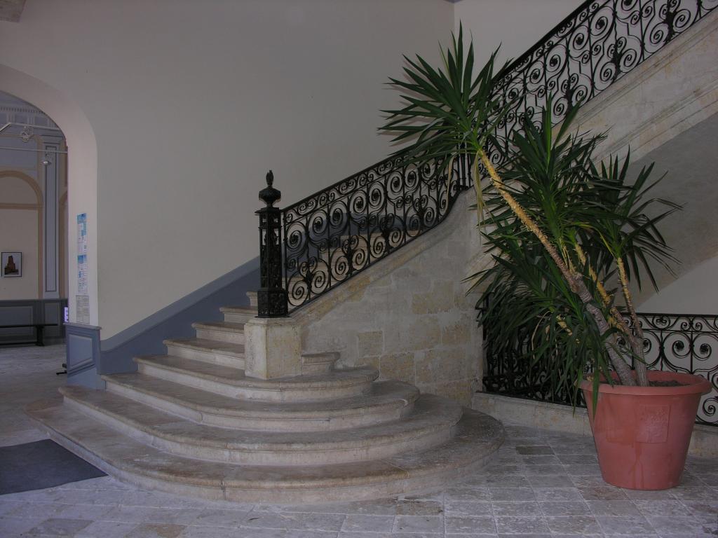 palais épiscopal