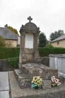 tombeau de la famille Mazenq (dalle funéraire et porche)