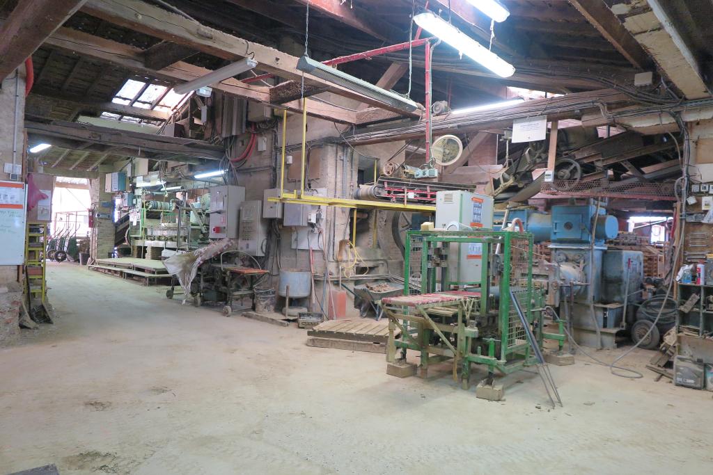 Ancien moulin, devenu briqueterie puis tuilerie