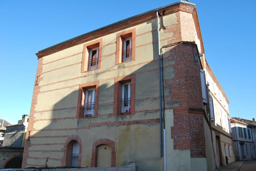 moulin , usine hydroélectrique , immeuble à logements