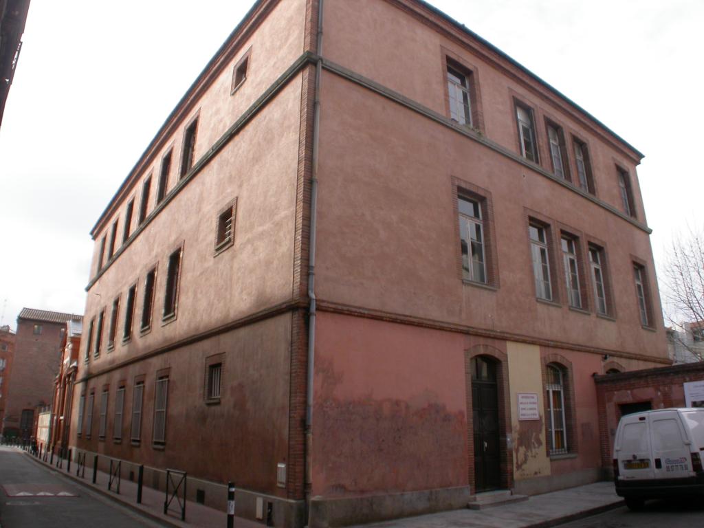 hôtel de Bernuy, puis collège universitaire, actuellement lycée Pierre de Fermat