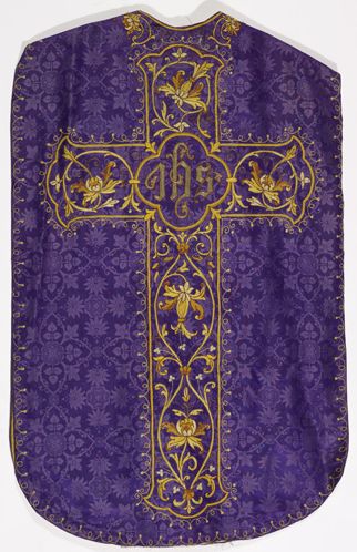 chasuble violette (n° 8)