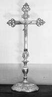 croix d'autel : Christ en croix