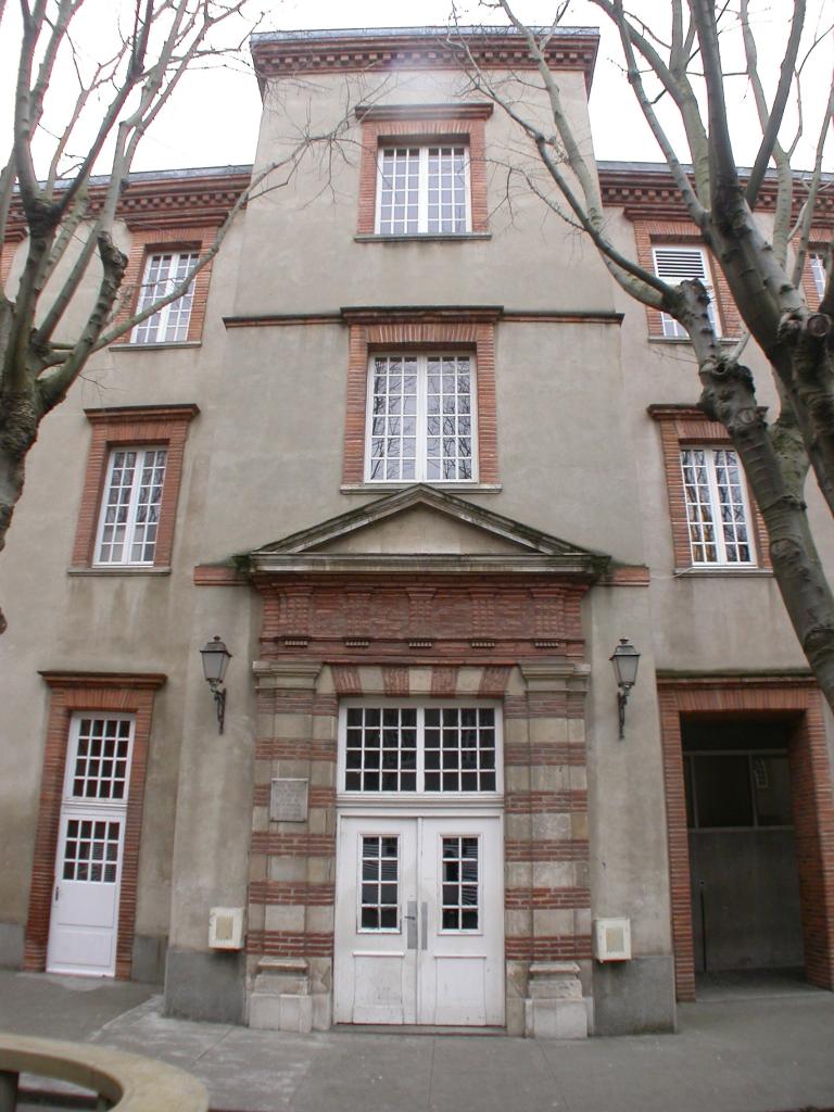 hôtel de Bernuy, puis collège universitaire, actuellement lycée Pierre de Fermat