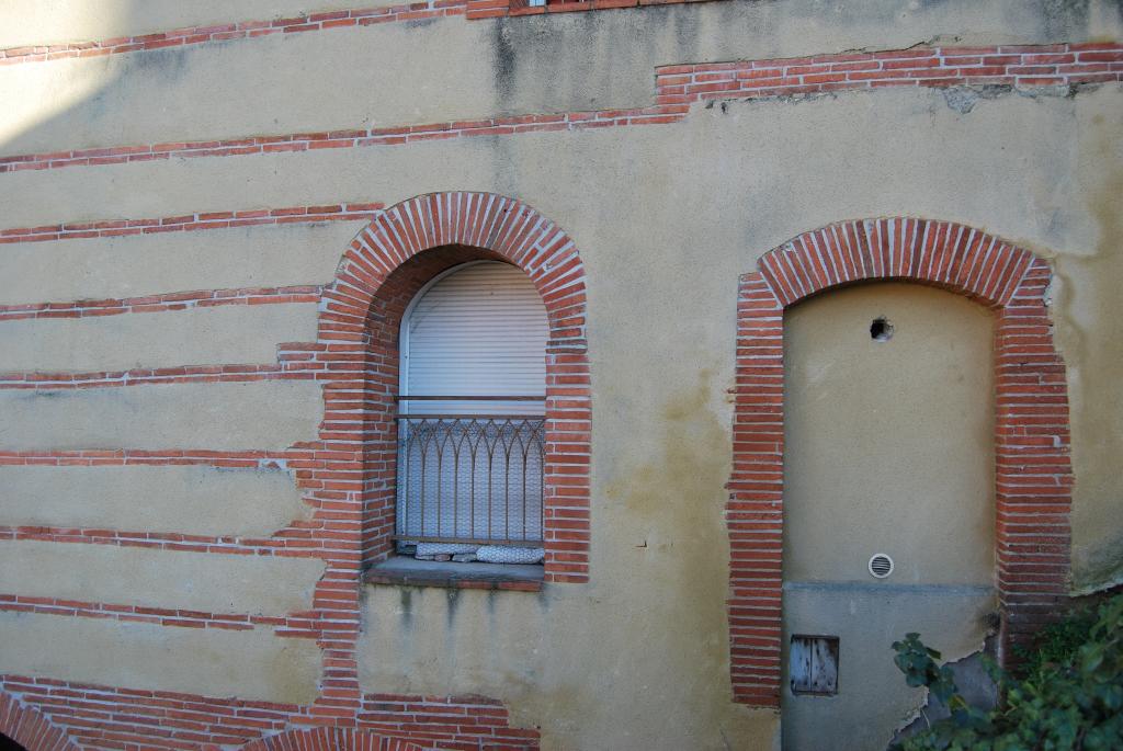 moulin , usine hydroélectrique , immeuble à logements