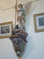 statue (petite nature), console : saint Michel terrassant le dragon