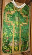 ornement vert (chasuble, étole, manipule, voile de calice et bourse de corporal)
