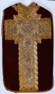 ornement liturgique catholique rouge