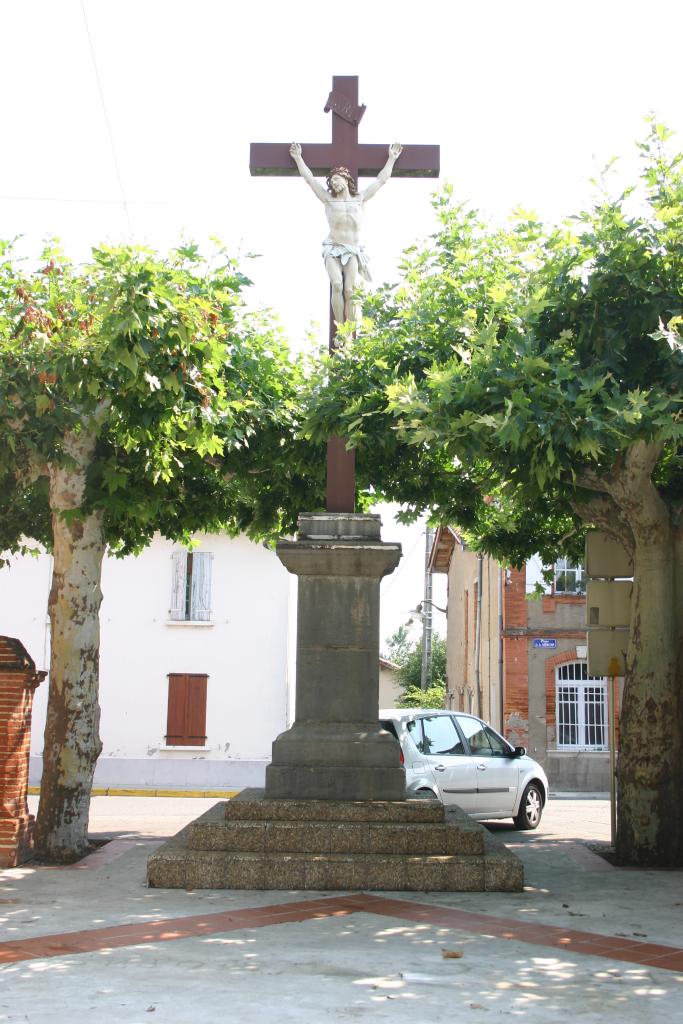 croix monumentale (croix de mission)