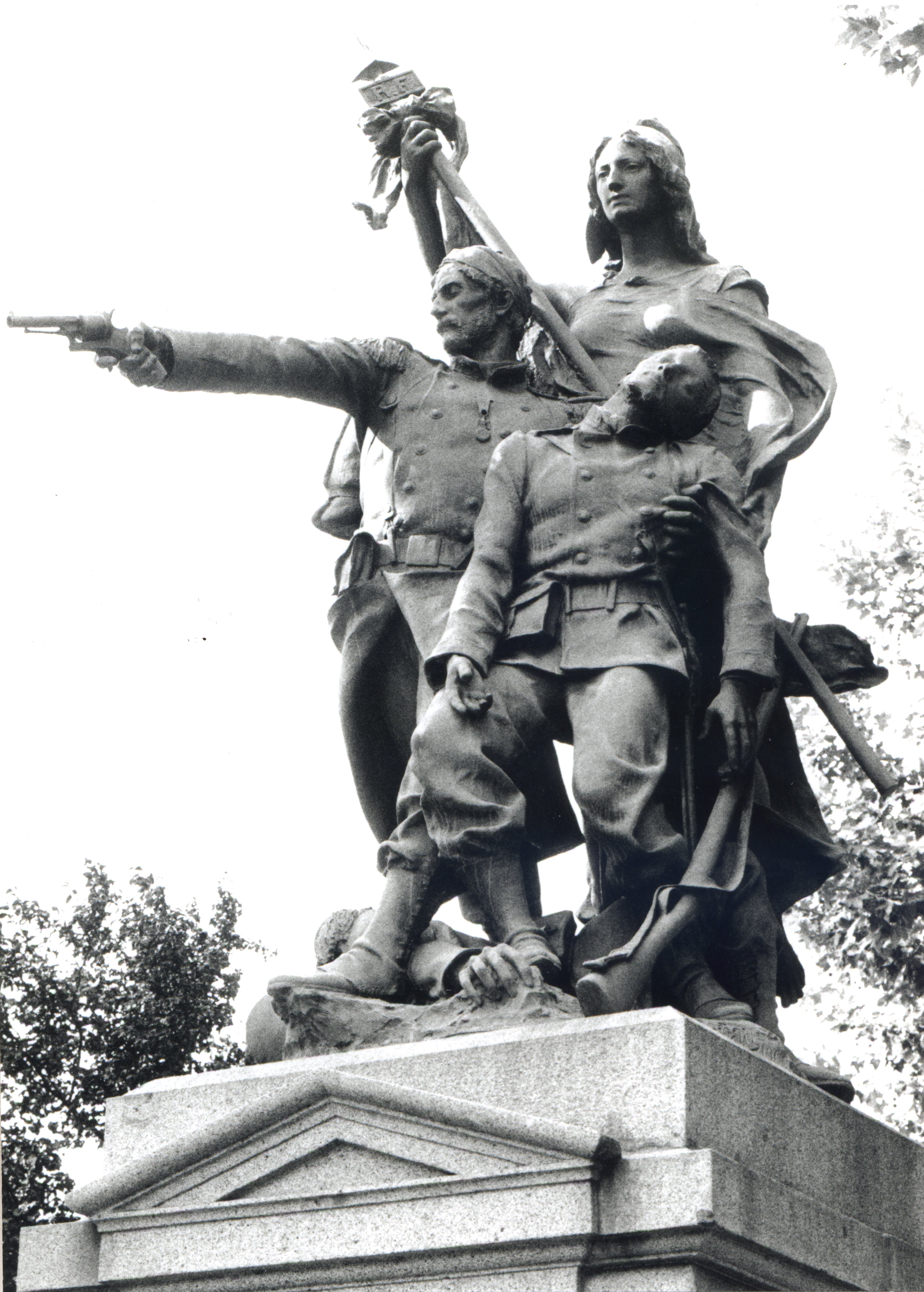 monument aux morts de la guerre de 1870-1871