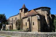 ancienne abbatiale bénédictine actuellement église paroissiale Saint-Pierre