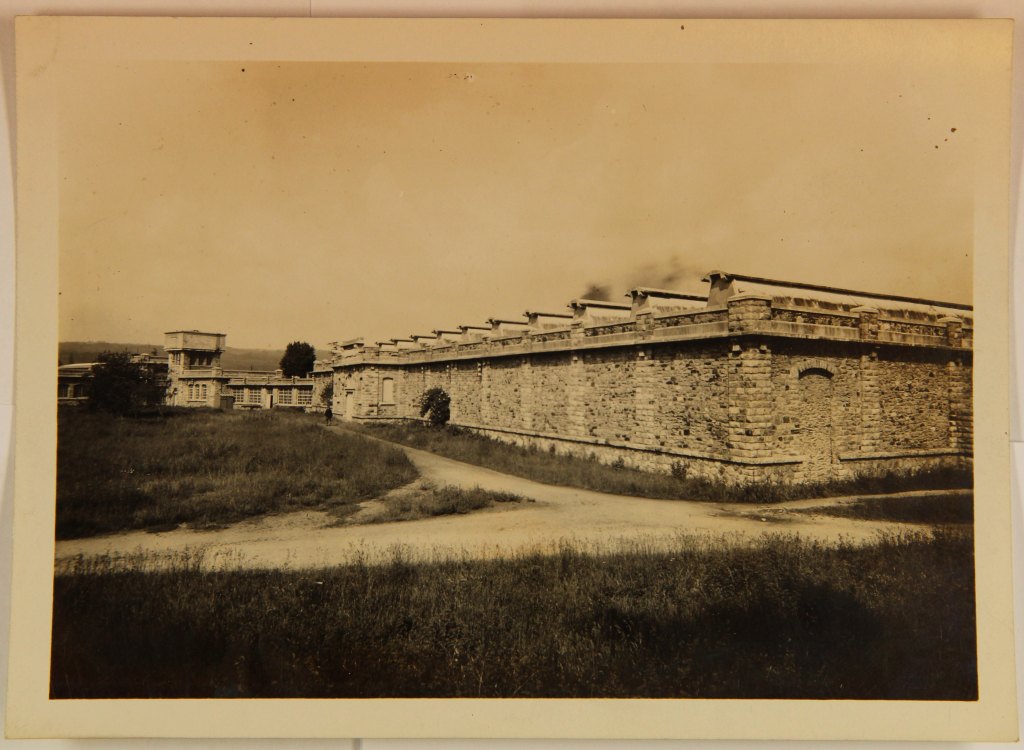 ancienne filature de laine peignée Société la Tarnaise puis Société mazamétaine de textile puis Société industrielle de maroquinerie (SIM)