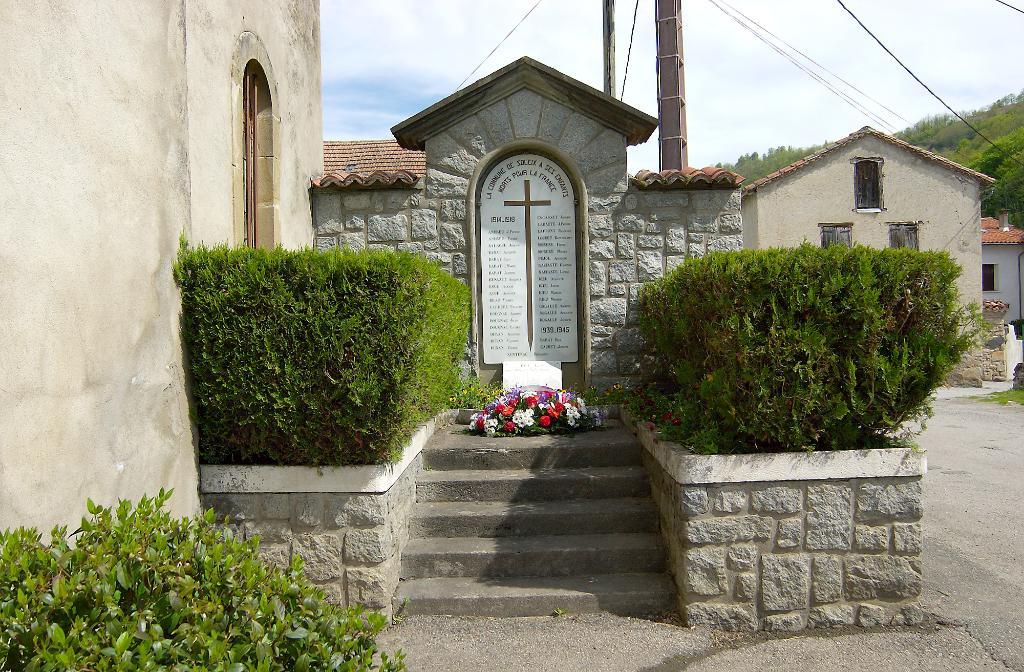 monument aux morts de la guerre de 1914-1918, de la guerre de 1939-1945 et de la guerre d'Indochine