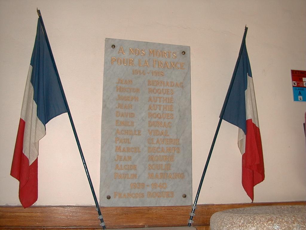 plaque commémorative de la guerre de 1914-1918 et de la guerre de 1939-1945