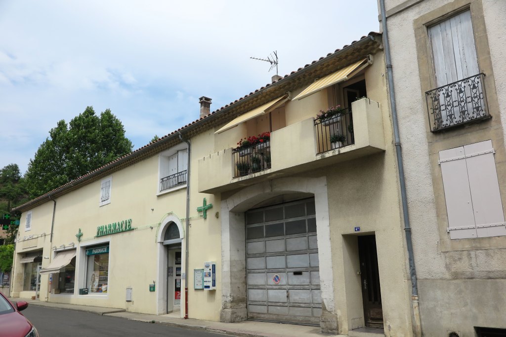 Hôtel des Pyrénées actuellement immeuble