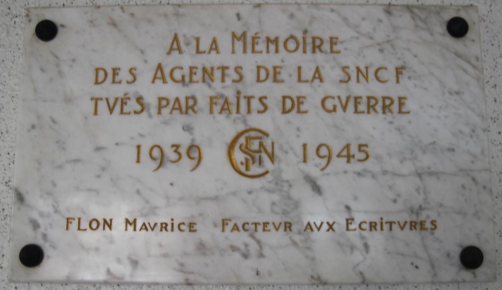 plaque commémorative à la mémoire des agents sncf tués par faits de guerre