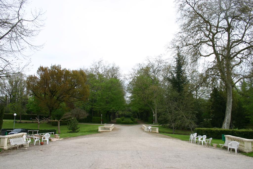 château de Longues-Aygues actuellement établissement médical