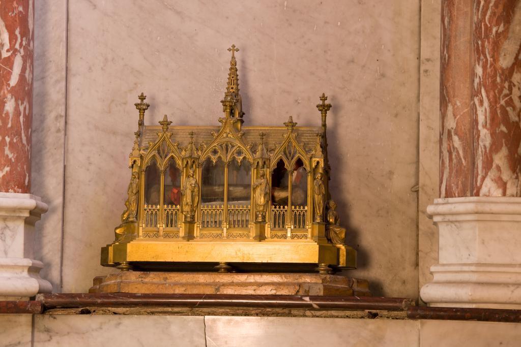 cathédrale Saint-Gervais et Saint-Protais, actuellement église paroissiale