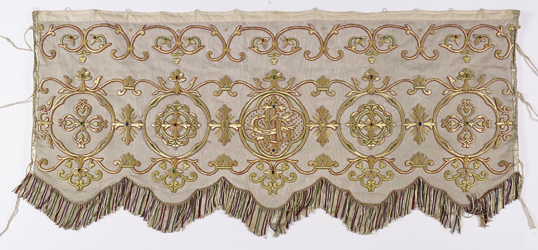dais de procession argent, tour d'autel avec leur caisse