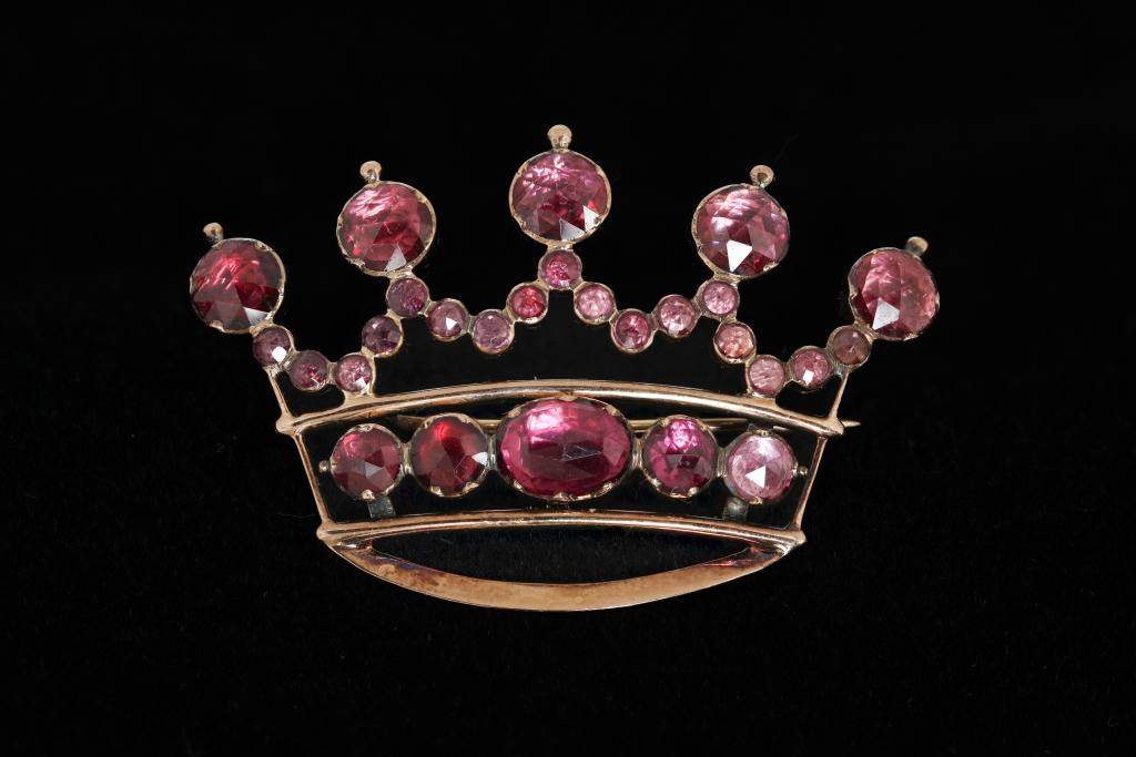 Broche royaliste