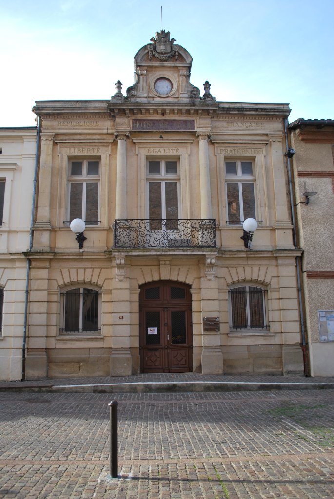 hôtel de ville actuellement Conservatoire de Musique et Danse du Tarn