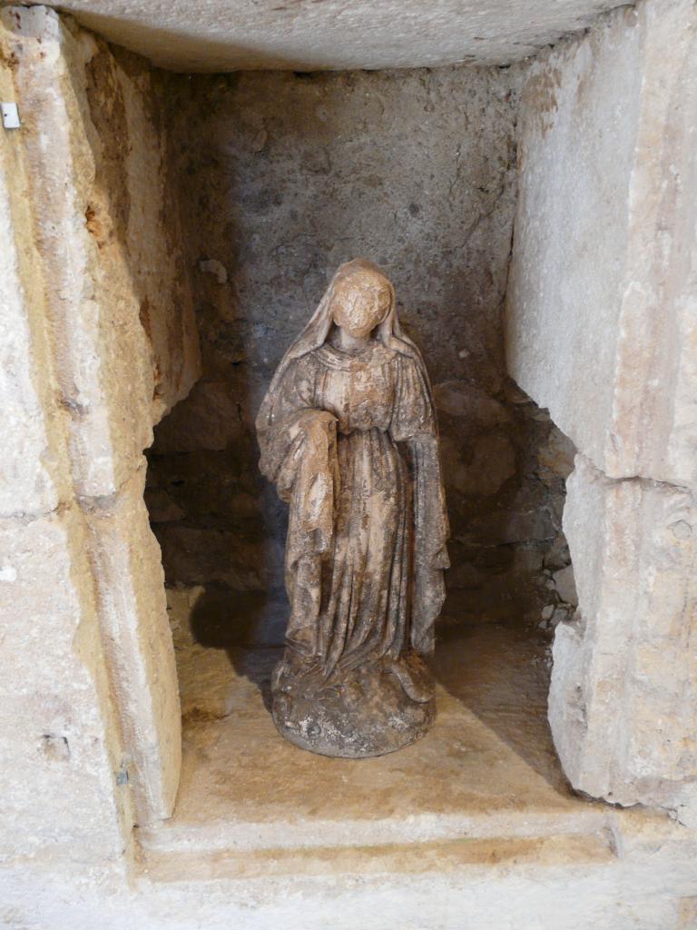 statue : Vierge de l'Apocalypse