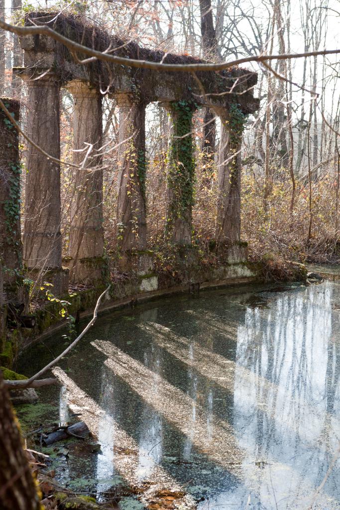 fabriques de jardin du château de Sibra