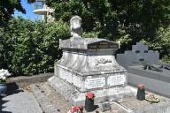 tombeau (sarcophage) de l'ancien maire de Sainte-Radegonde Joseph Bousquet