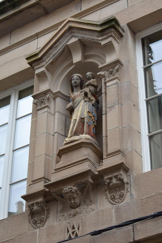 ancien pavillon d'entrée du grand séminaire, aujourd'hui immeuble