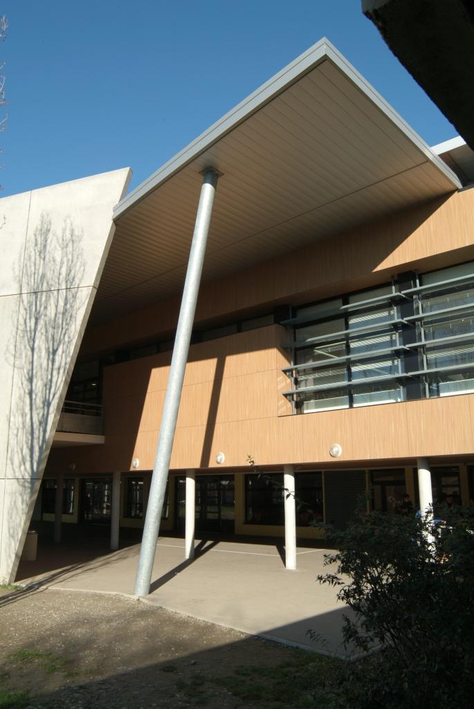lycée polyvalent Rive gauche et lycée technique du Mirail