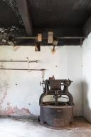 machine à essorer : essoreuse T. Robatel, J. Buffaud