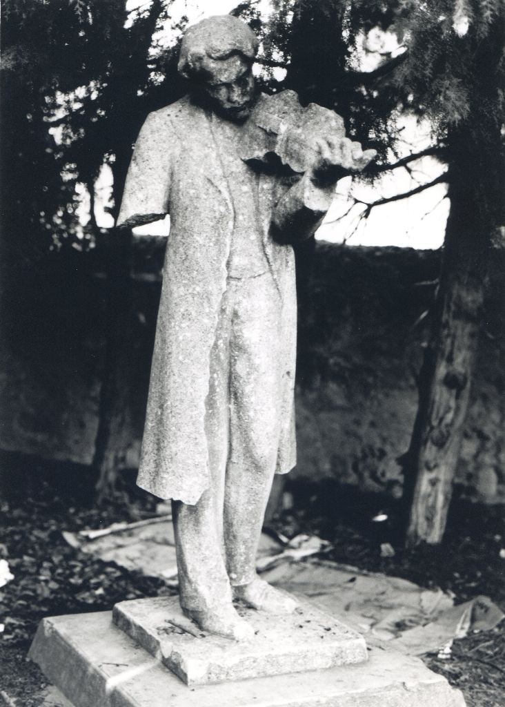 statue : le violoniste