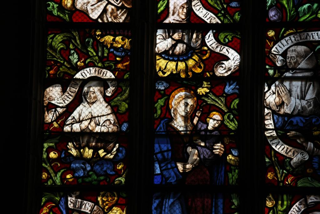 verrières de la salle capitulaire et du vestibule