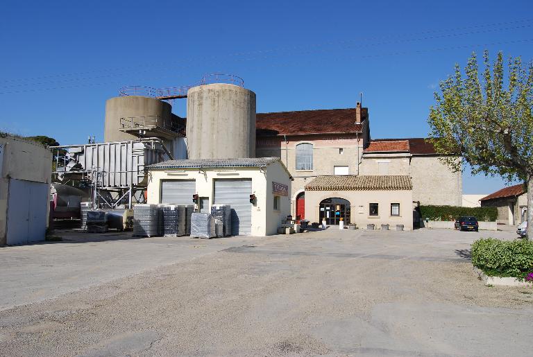 coopérative vinicole de Gallargues, actuellement Les Maîtres Vignerons de Gallargues