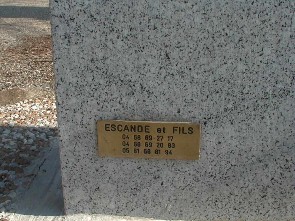 monument aux morts de la guerre de 1914-1918, de la guerre de 1939-1945 et de la guerre d'Algérie