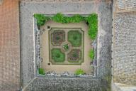 Cloître de l'abbaye de Fontfroide