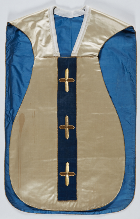 chasuble blanche