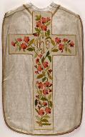 chasuble blanche avec étole et voile de calice