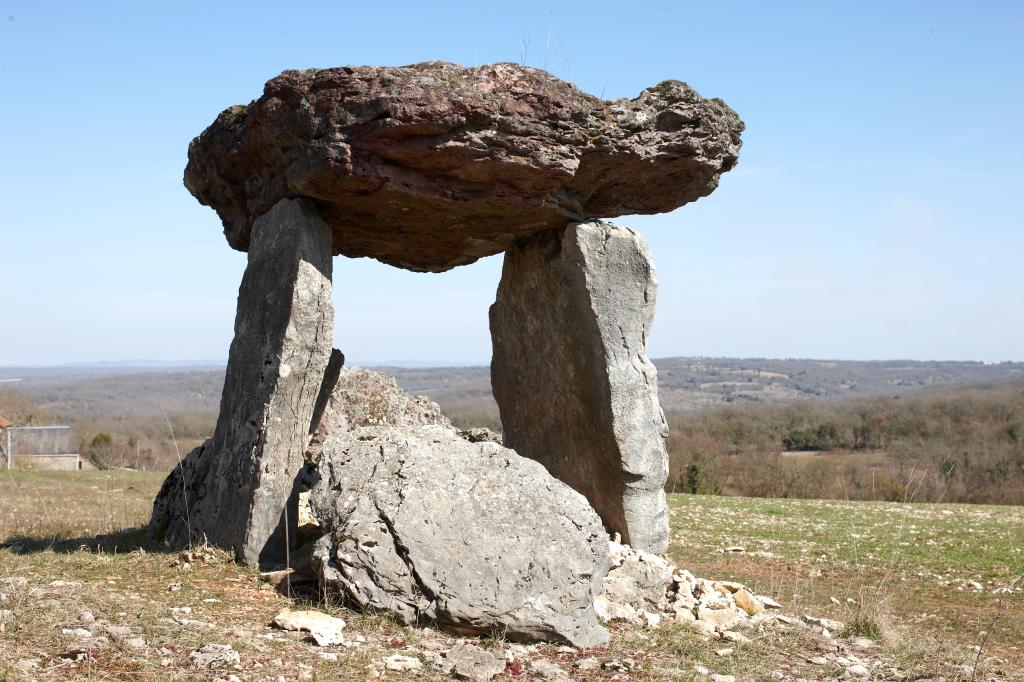 dolmen des Cloups