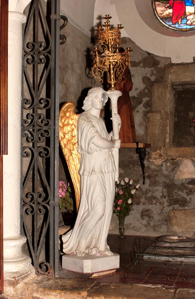 paire de statues (petite nature) : Anges lampadophores à chandeliers d'église