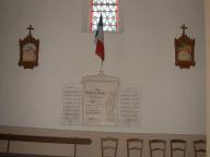 tableau commémoratif et deux plaques commémoratives de la guerre de 1914-1918