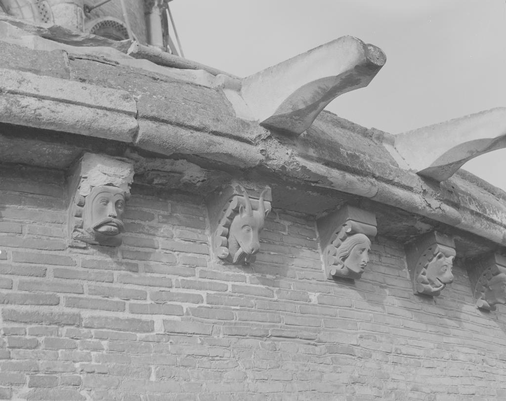 Abbaye de chanoines de saint Augustin, dite basilique Saint-Sernin, actuellement église paroissiale