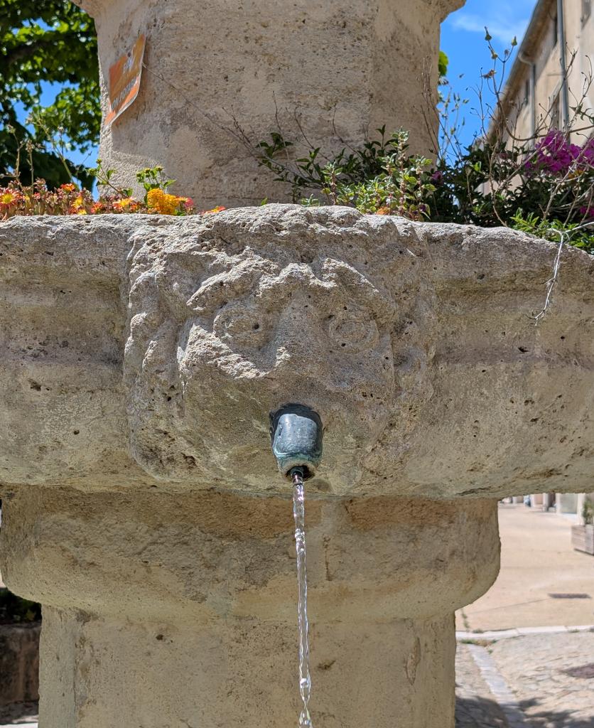 fontaine monumentale dite Griffoul