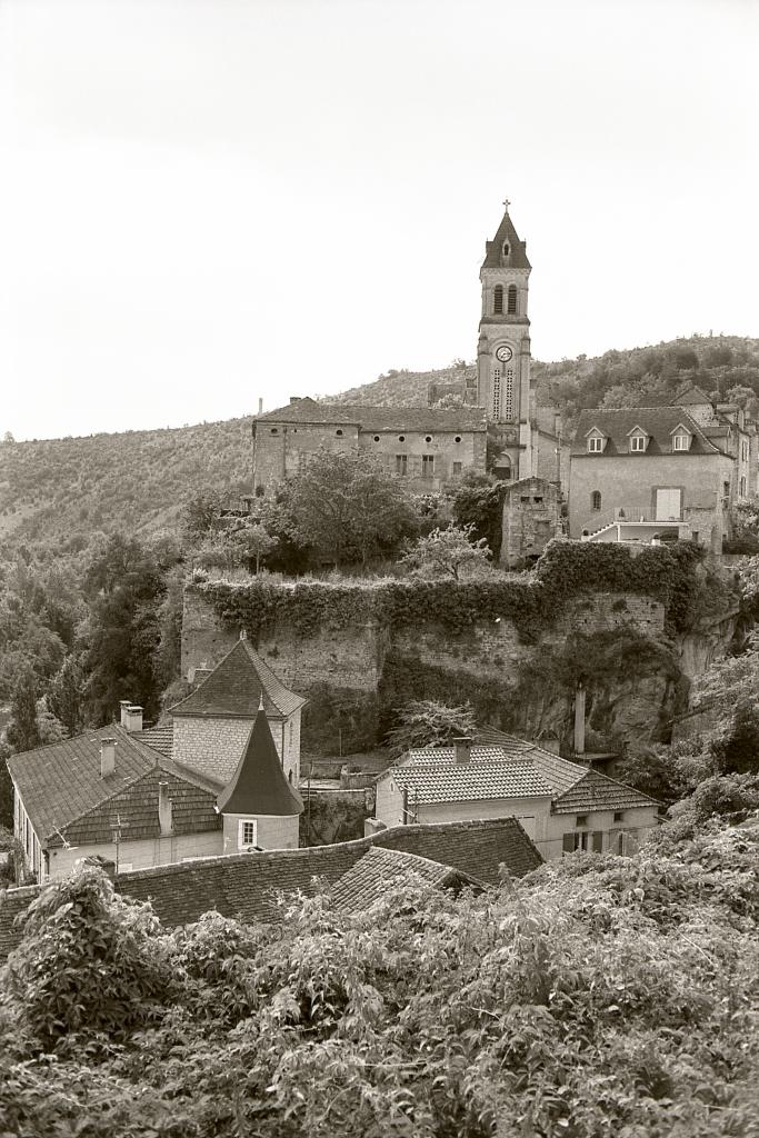 château des évêques de Cahors, actuellement en partie occupé par la mairie
