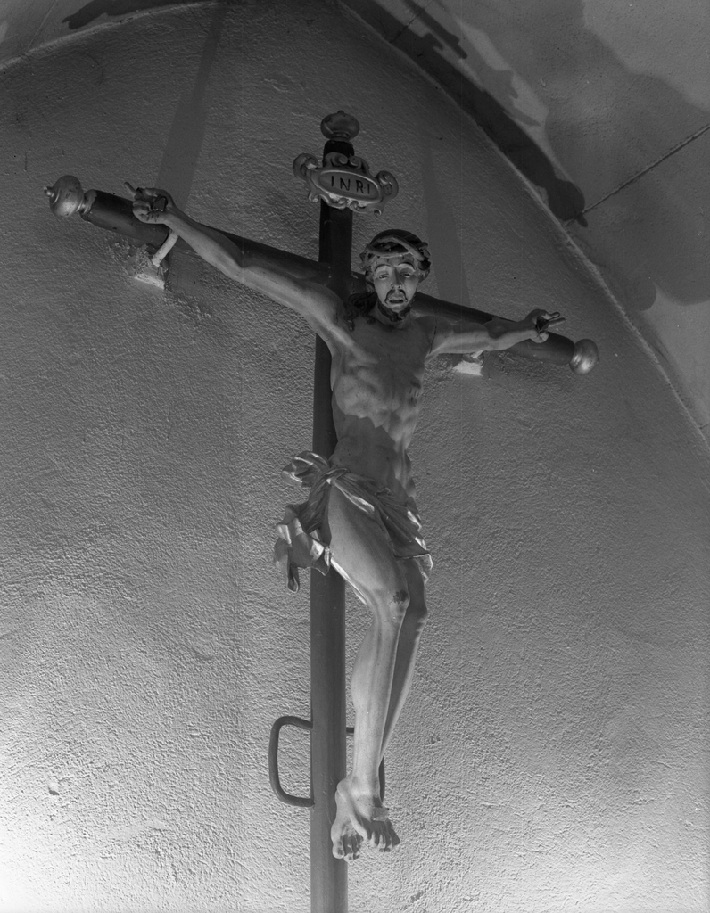 croix de procession : Christ en croix (N°1)