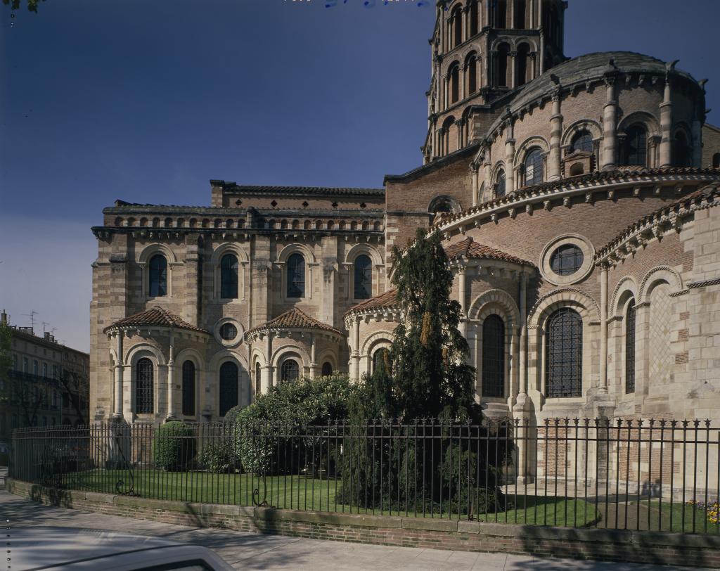 Abbaye de chanoines de saint Augustin, dite basilique Saint-Sernin, actuellement église paroissiale
