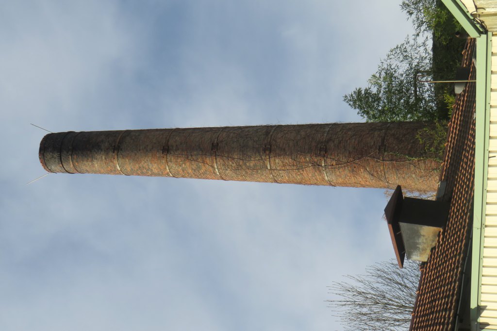 ancienne forge à la catalane, puis usines textiles Barbe et Bernadou, puis SOTAP-Carol, aujourd'hui désaffectée