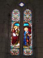 ensemble des 7 verrières hagiographiques (baies 0 à 2 et baies 5 à 10) : Le Christ berger, Saint Pierre, Saint Etienne, Saint Jean, Le Christ du Sacré-Coeur, Sainte Germaine de Pibrac, Sainte Monique, Saint Vincent de Paul, Saint Jean-Baptiste et de 3 verrières historiées (baies 3, 4 et 11) : Apparition du Christ du Sacré-Coeur à sainte Marguerite-Marie, L'Annonciation et La mort de Joseph